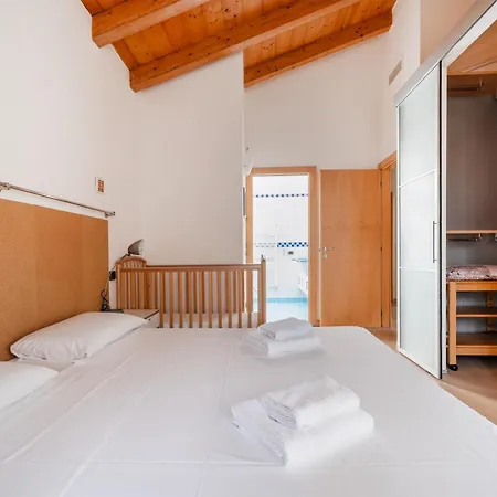 Be & Being - Katja Apartment Riva del Garda Exterior photo